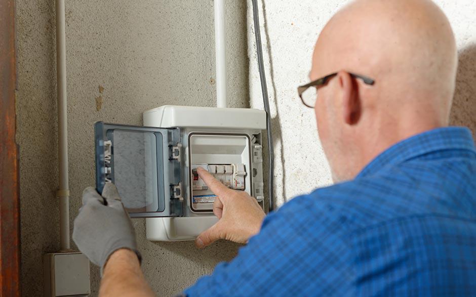 activité électricien Colombes